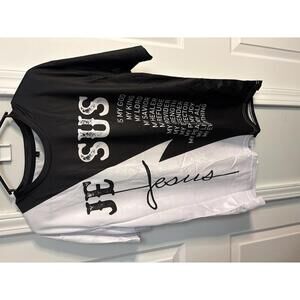 Black and White Jesus Graphic T-Shirt Size Large483
